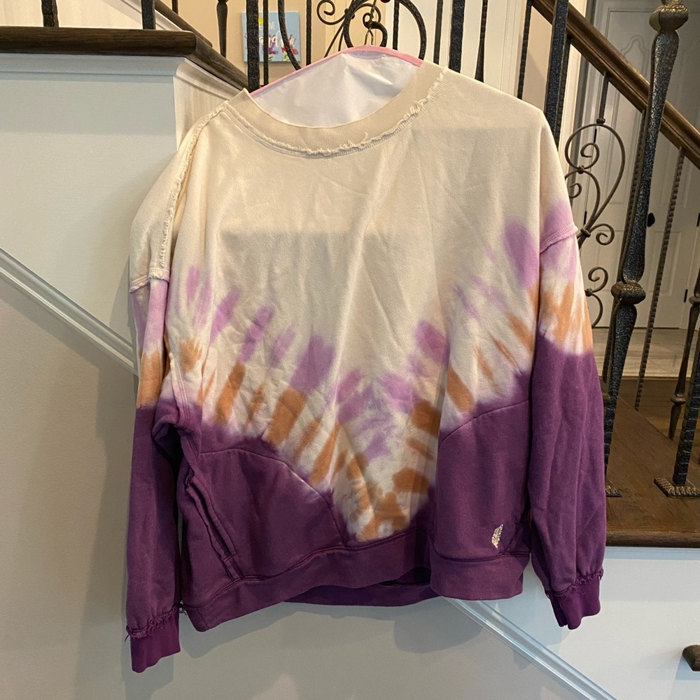 free people sweatshirt